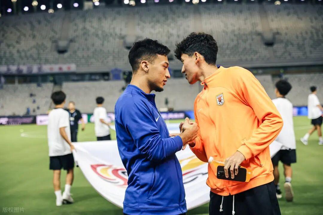 55体育-鲁能本土锋线又喜添一员虎将，热身赛爆发进球，未来有望成奇兵