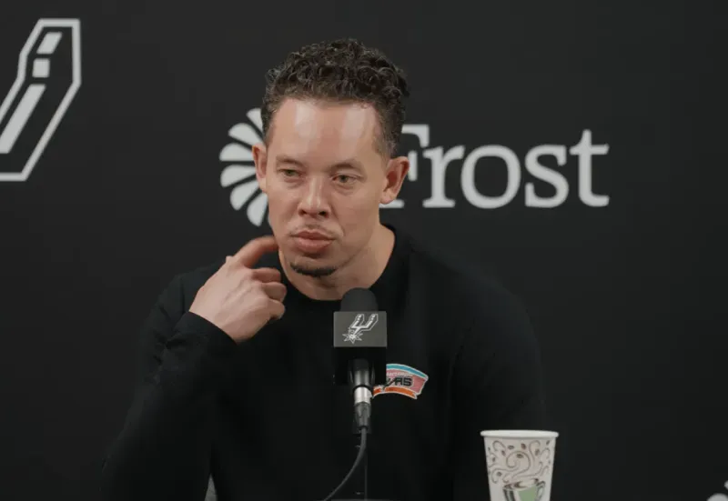 免费体育五大联赛-如何平衡伤病和出场时间？米奇：我们不会让任何人打40分钟