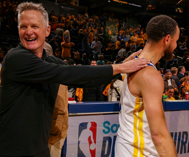 体育视频-科尔重返勇士，NBA第一高薪实至名归，库里冲击6亿美金大关
